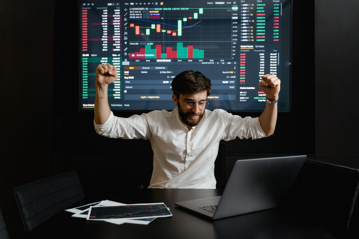 Crypto Arbitrage Explained: How Traders Profit From Price Differences Across Exchanges