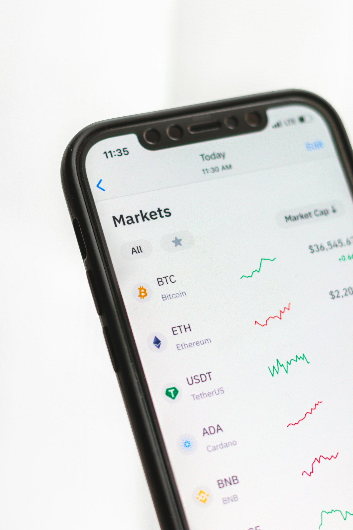 Bitcoin ETFs Post Longest Inflow Streak Since May: What It Means for UK Investors
