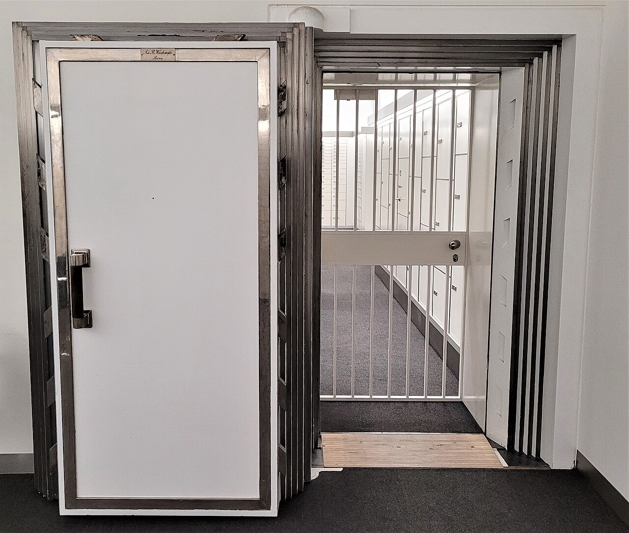 Crypto Custody Explained: How Institutions Store Digital Assets Safely