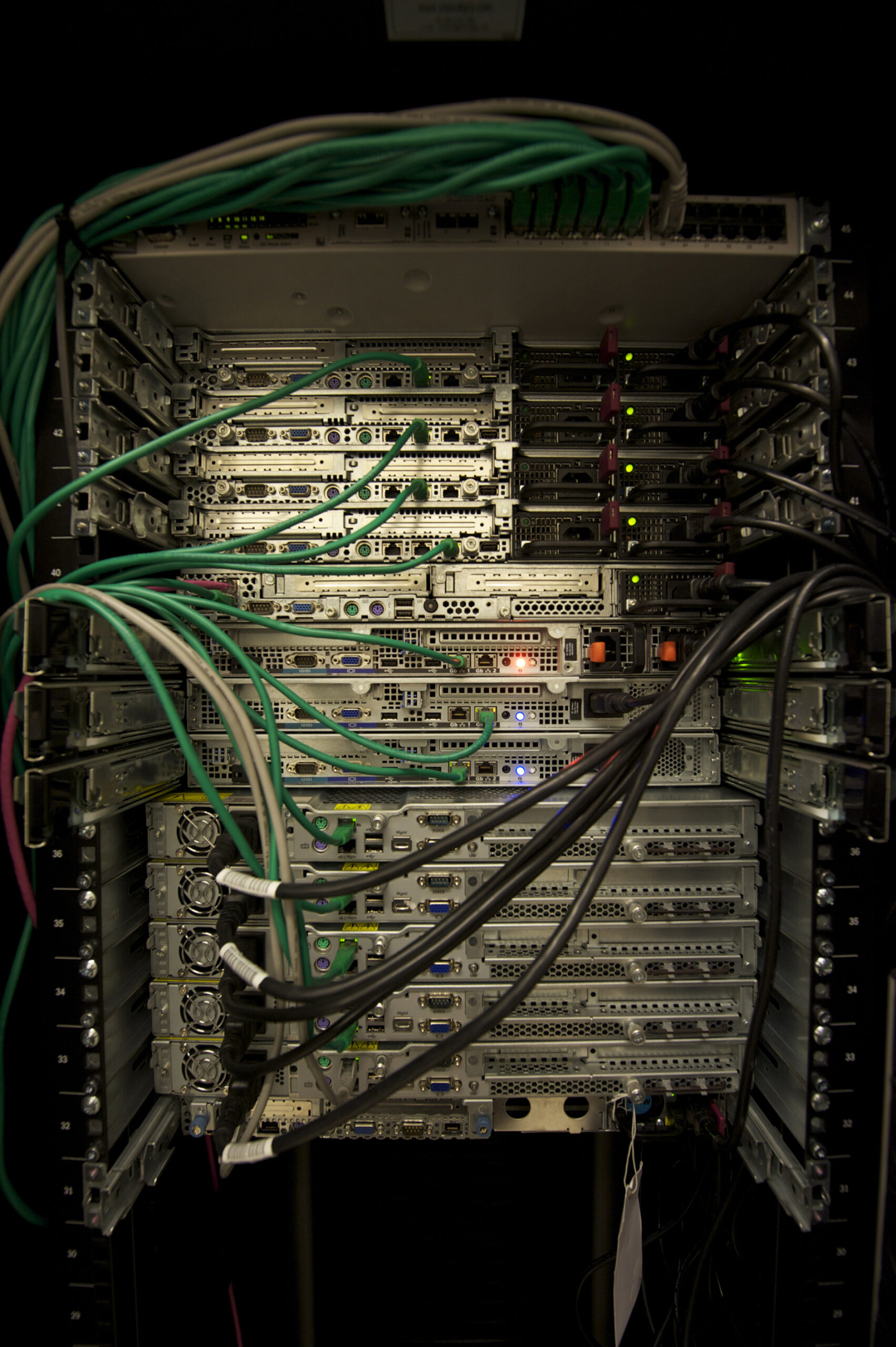 Vector Databases Explained: The Memory Layer Behind AI Search