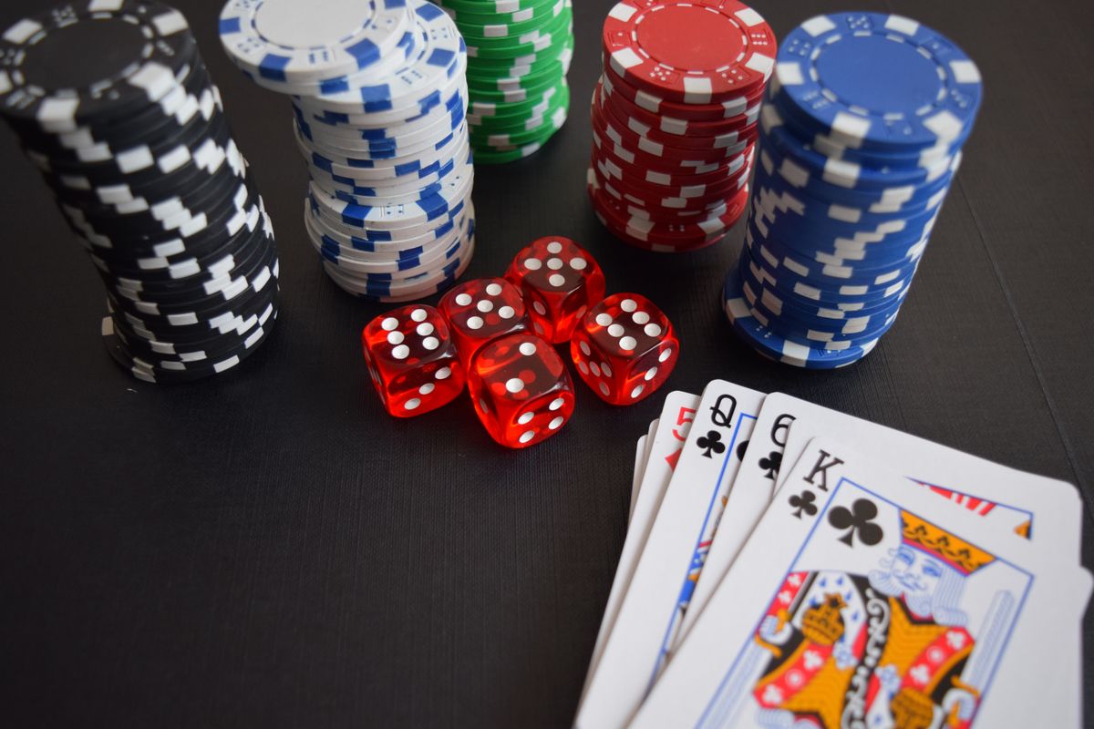Prediction Markets Explained: How Polymarket and Crypto Betting Actually Work
